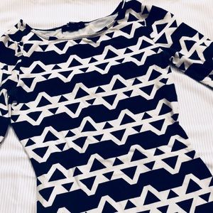 🖤🤍Forever 21 Patterned Bodycon Dress 🤍🖤